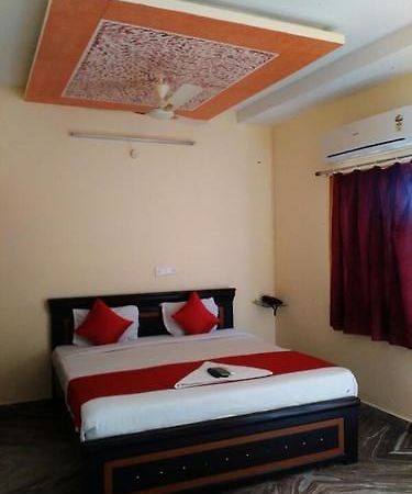 Sunshine Castle- Gachibowli Apartman Haidarábád Kültér fotó