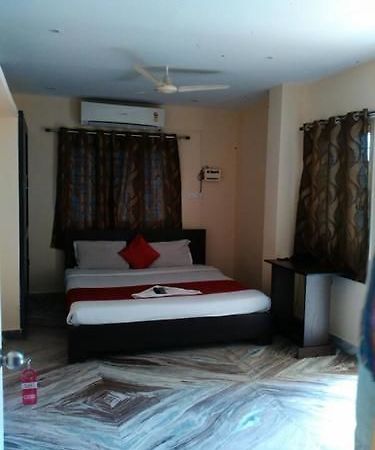 Sunshine Castle- Gachibowli Apartman Haidarábád Kültér fotó